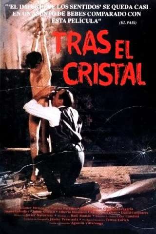 Tras el cristal